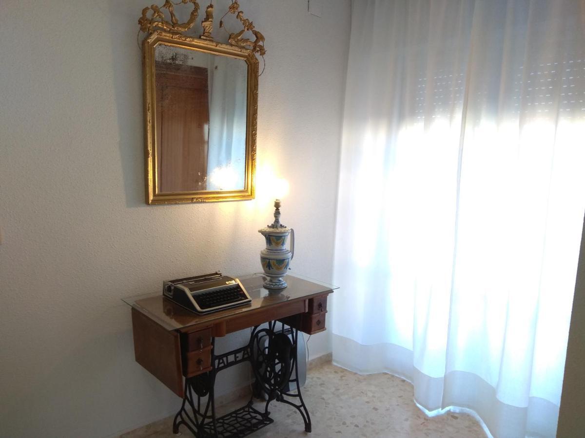 La Casita De La Abuela - Vivienda Familiar Con Encanto * El Chaparral (Granada)